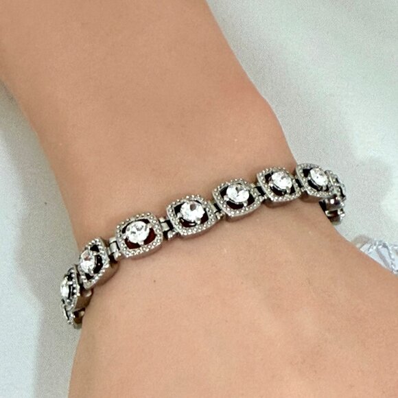 Swarovski Crystal Bracelet Silver-Tone Stainless Steel Adjustable - NWT - Picture 4 of 11